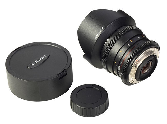Samyang 14mm T3.1 VDSLR MKII pour Canon EOS 1100D