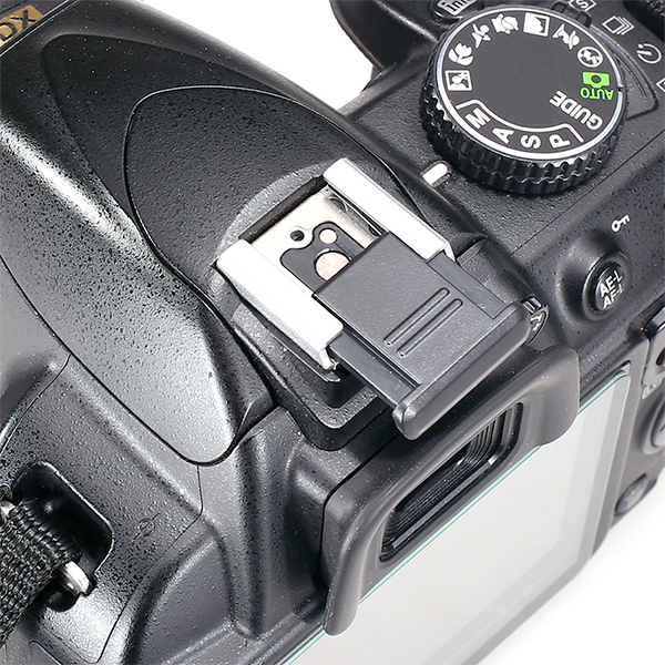 Cache pour griffe Nikon BS-1 pour Nikon D700